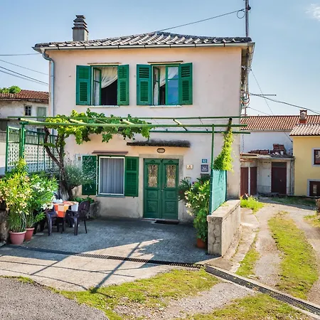 Pilcic Apartment *